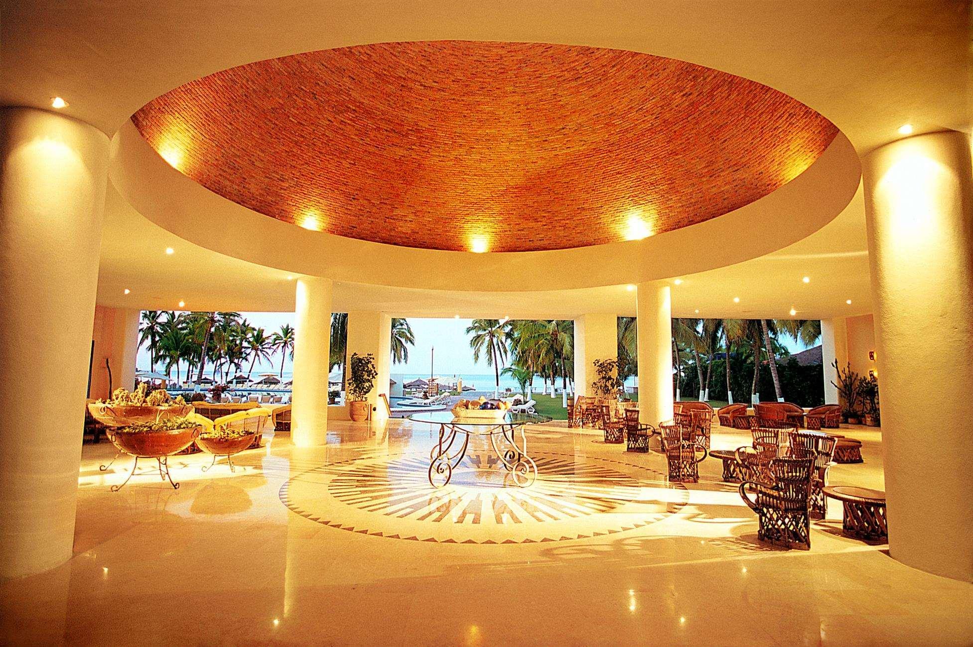 Emporio Ixtapa Hotel Ixtapa  Exterior photo Lobby